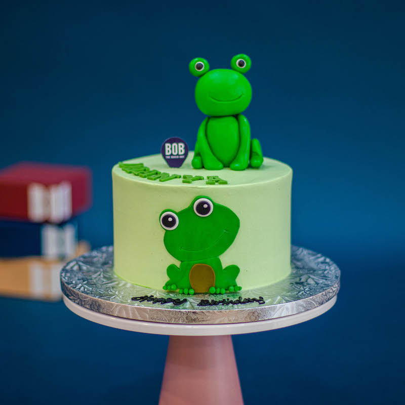 Frog for Maxim.. | Frog cakes, Cake designs, Cake name