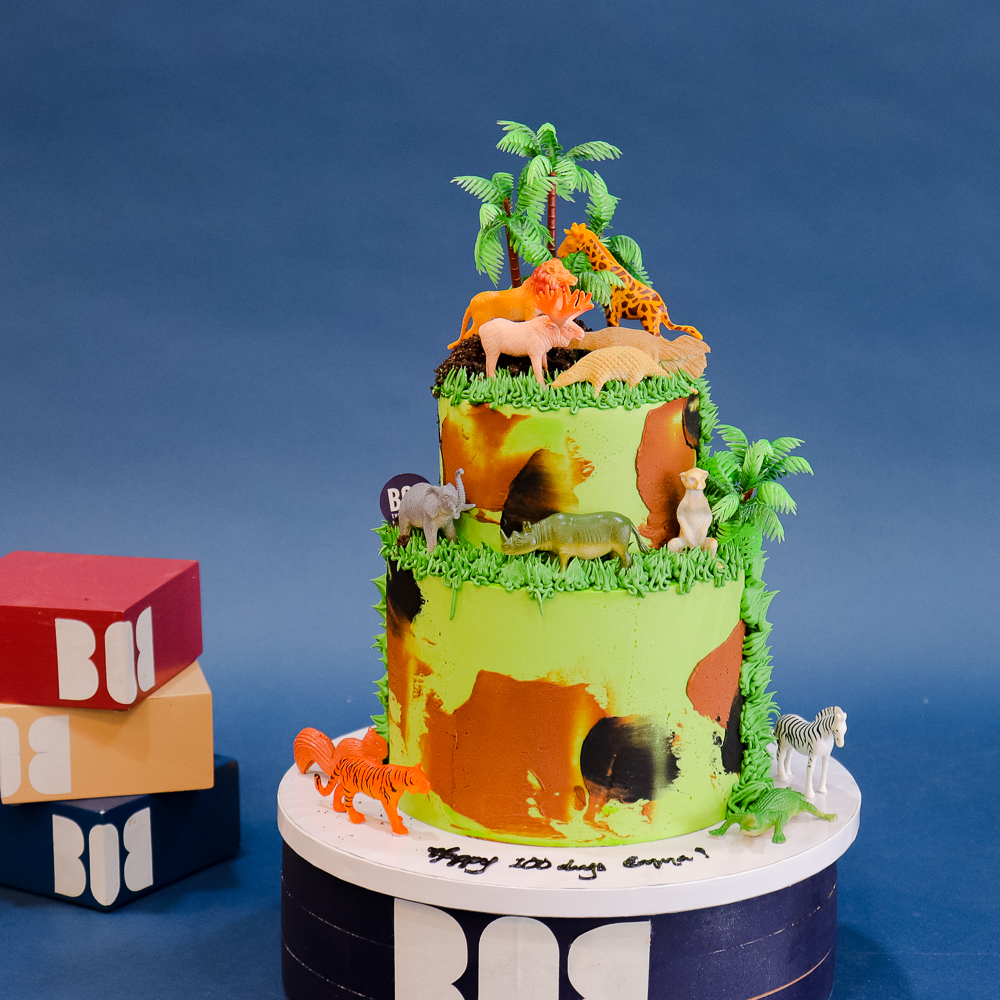 Jungle Cake with Wild Animal Toys