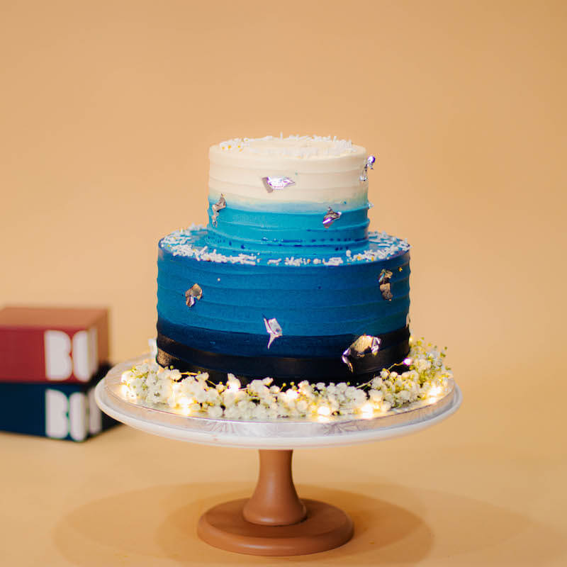 Beach Gravity Defying Cake - Amazing Cake Ideas