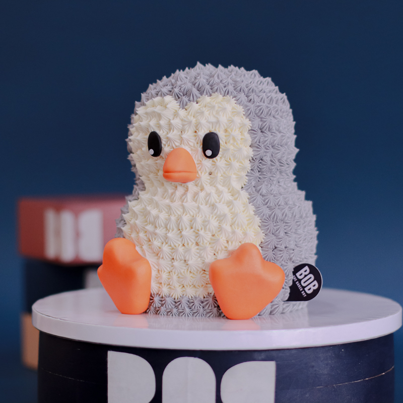3D Winter Baby Penguin Shaped Cake