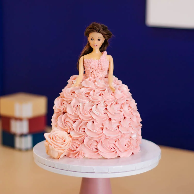 Classic 3D Princess Cake in Pastel Pink Rosette