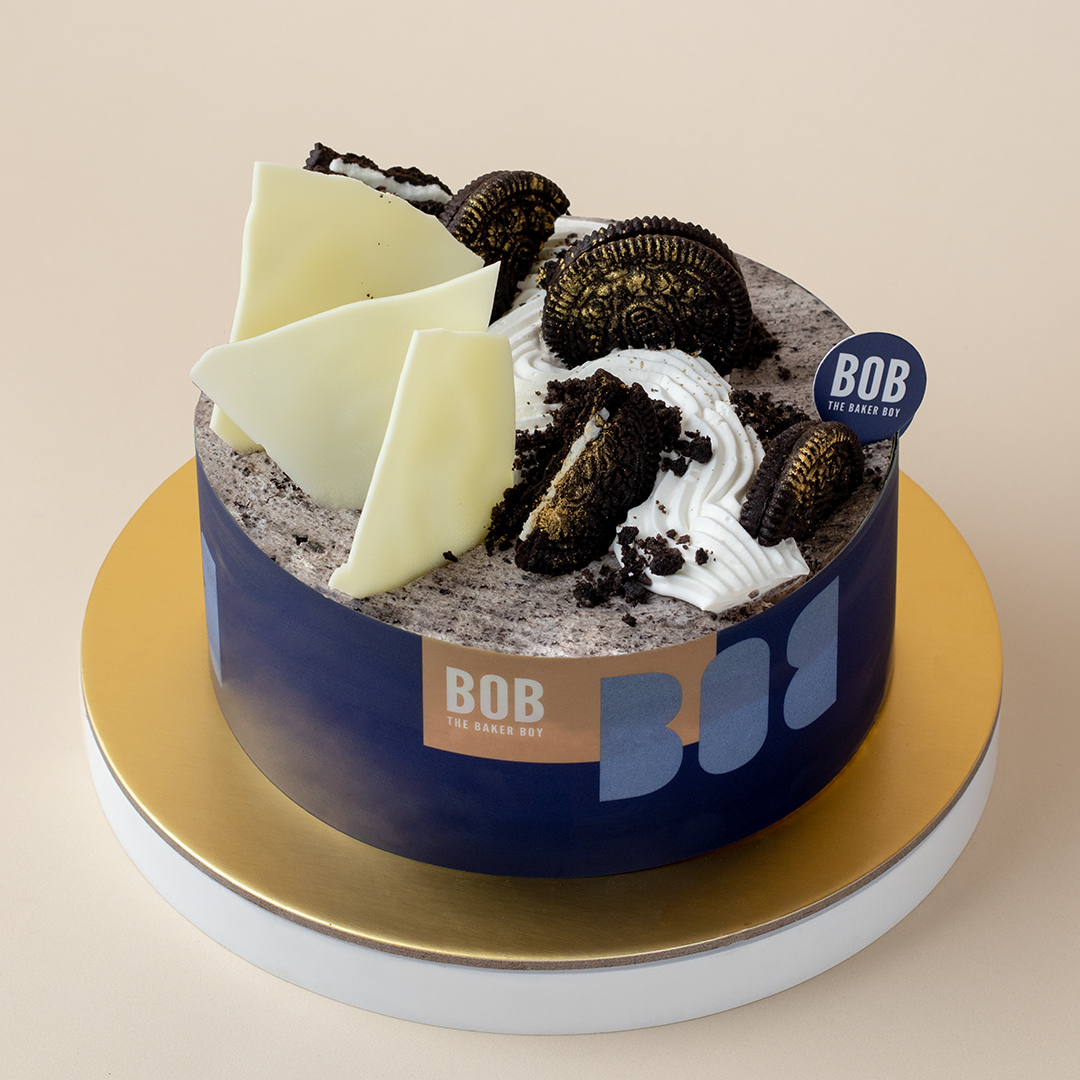 Cookies and Cream Overload Cake