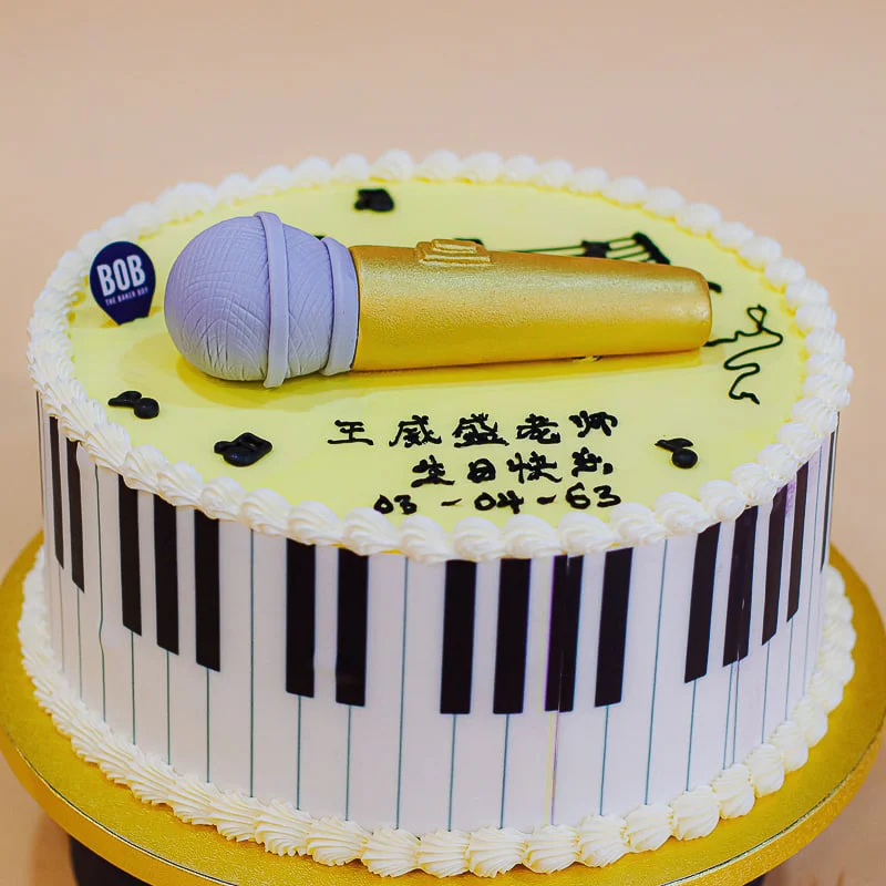 Karaoke and Microphone Music Themed Cake