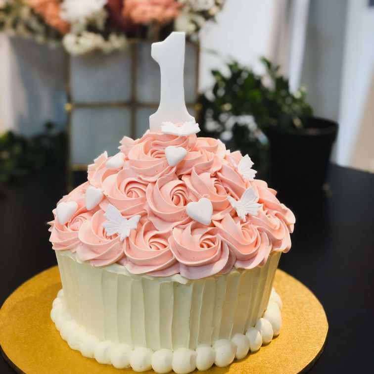 Giant 3D Cupcake in Pink with Number