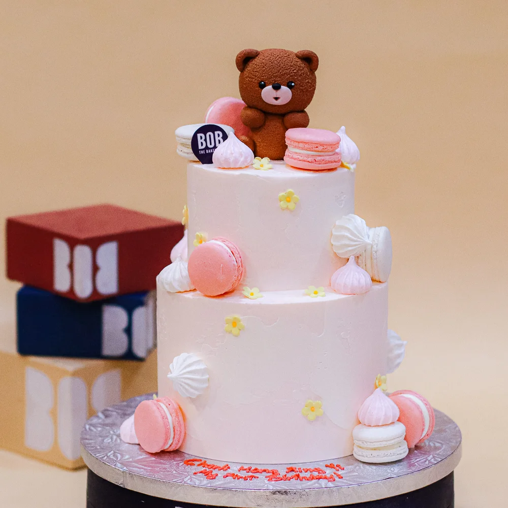 Green Birthday Cake Of Marron Bear And Japanese Letter Stock Illustration -  Download Image Now - iStock