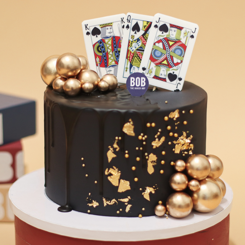 Poker Cake in Gold and Black