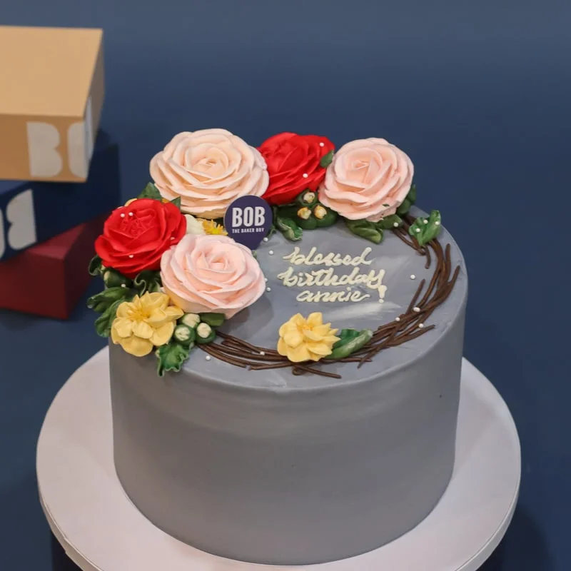 43 Cute Buttercream Flower Cake Ideas : Ombre Yellow Flower Cake